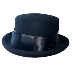 Betmar black wool ascot hat with satin black bow